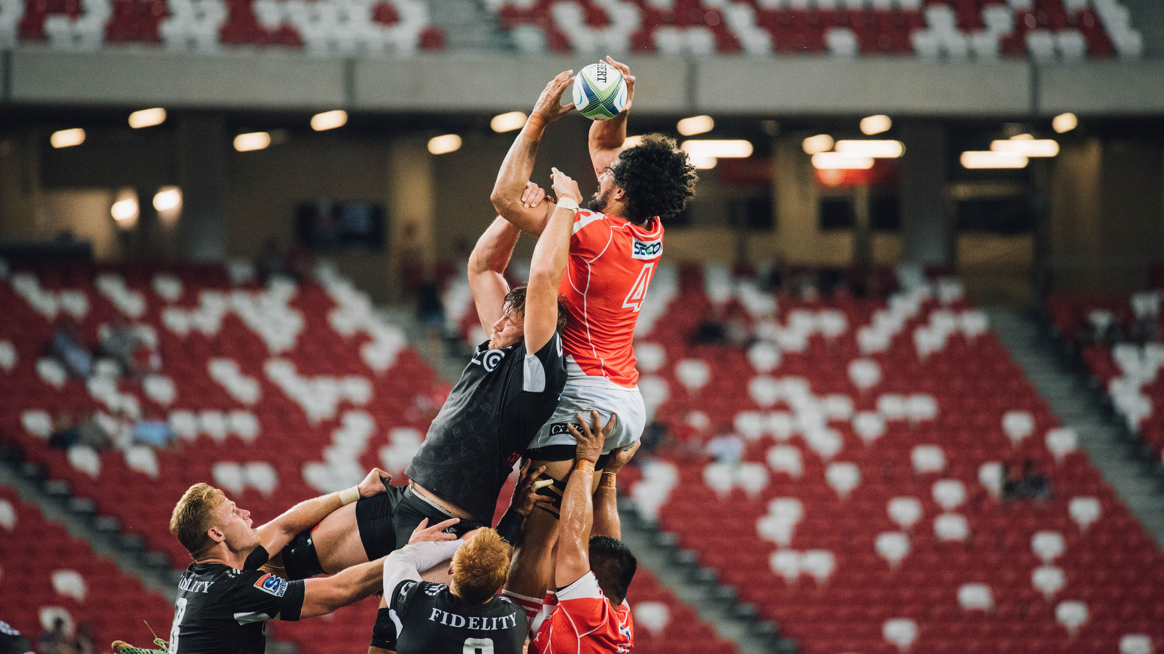 “东安湖体育公园：铁人三项挑战选手全能极限”